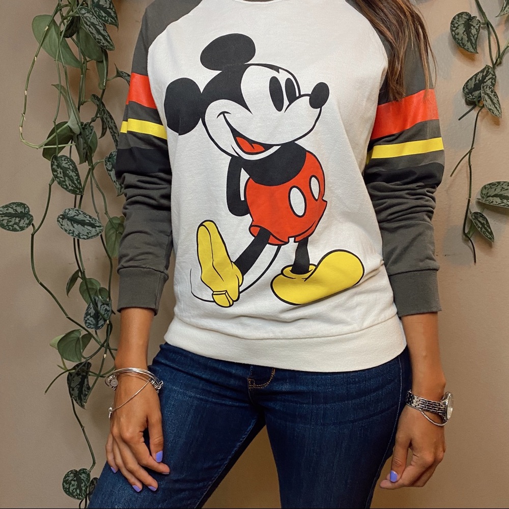 🌿Disney Mickey Long Sleeve Sweater Shirt🌿 - Picture 2 of 6